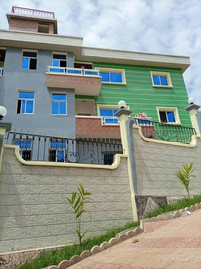 Ferienwohnung Studio Meuble Haut Standing Jouvence Yaoundé Exterior foto